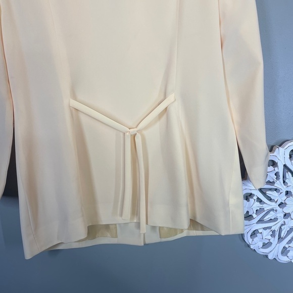 Russ Petite Lemon Yellow Size 12 Tie at Back V Neck - Picture 6 of 8